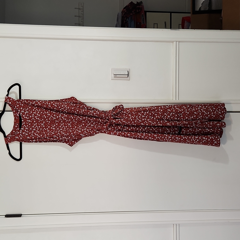 NWT Red floral jumpsuit jumper fits like 1x